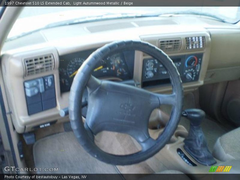 Light Autumnwood Metallic / Beige 1997 Chevrolet S10 LS Extended Cab