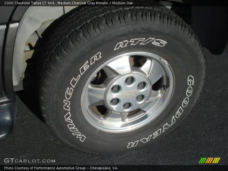 Medium Charcoal Gray Metallic / Medium Oak 2000 Chevrolet Tahoe LT 4x4
