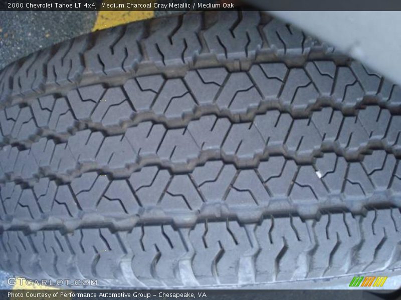 Medium Charcoal Gray Metallic / Medium Oak 2000 Chevrolet Tahoe LT 4x4