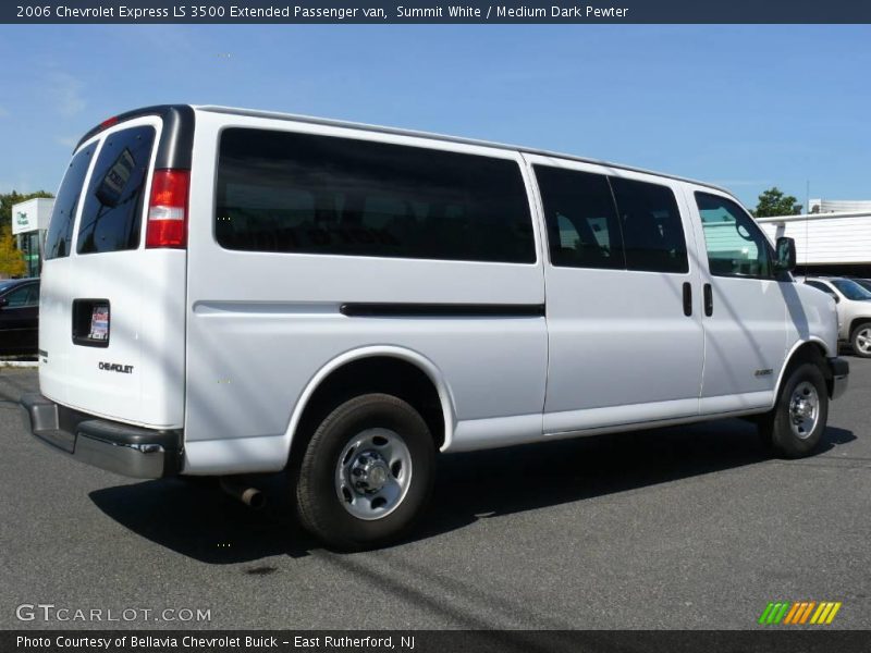 Summit White / Medium Dark Pewter 2006 Chevrolet Express LS 3500 Extended Passenger van