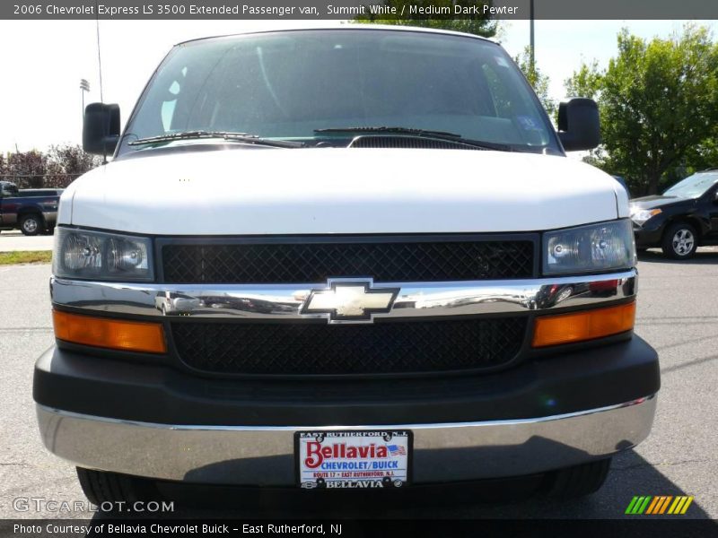 Summit White / Medium Dark Pewter 2006 Chevrolet Express LS 3500 Extended Passenger van