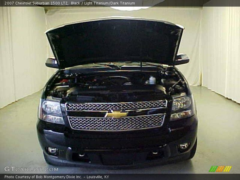 Black / Light Titanium/Dark Titanium 2007 Chevrolet Suburban 1500 LTZ