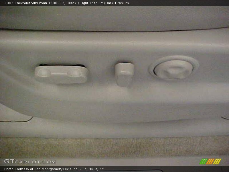 Black / Light Titanium/Dark Titanium 2007 Chevrolet Suburban 1500 LTZ