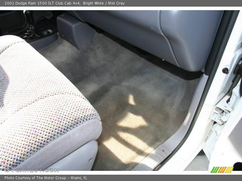 Bright White / Mist Gray 2001 Dodge Ram 1500 SLT Club Cab 4x4