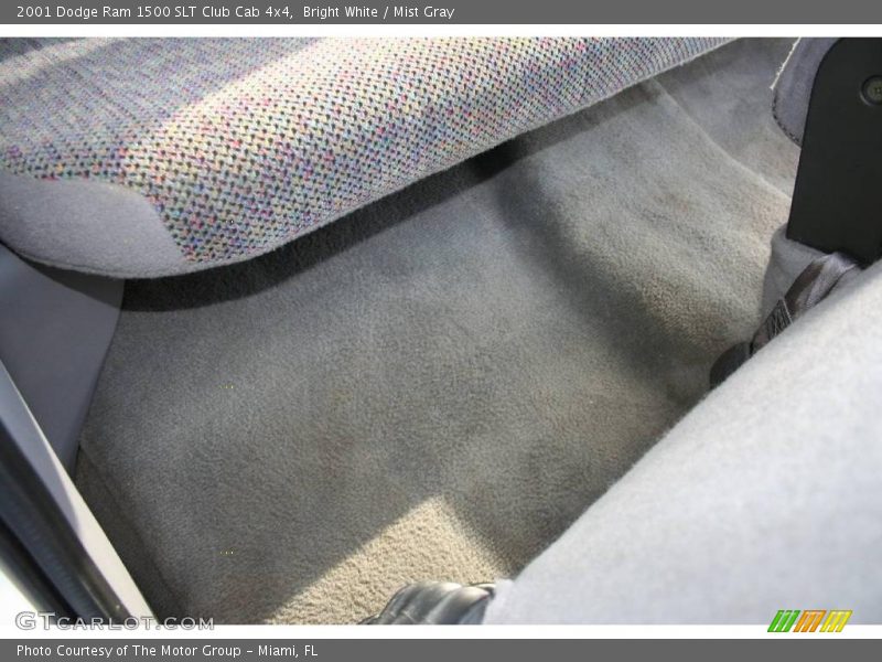 Bright White / Mist Gray 2001 Dodge Ram 1500 SLT Club Cab 4x4