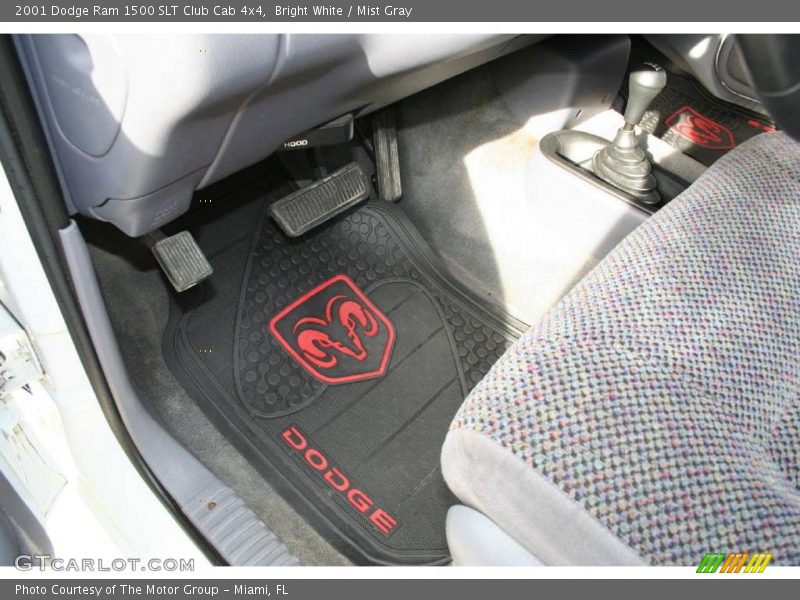 Bright White / Mist Gray 2001 Dodge Ram 1500 SLT Club Cab 4x4