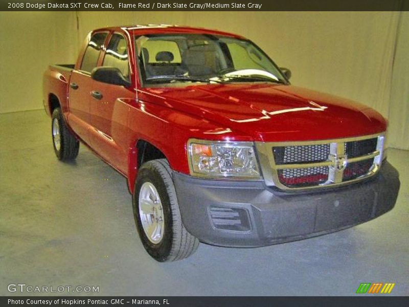 Front 3/4 View of 2008 Dakota SXT Crew Cab