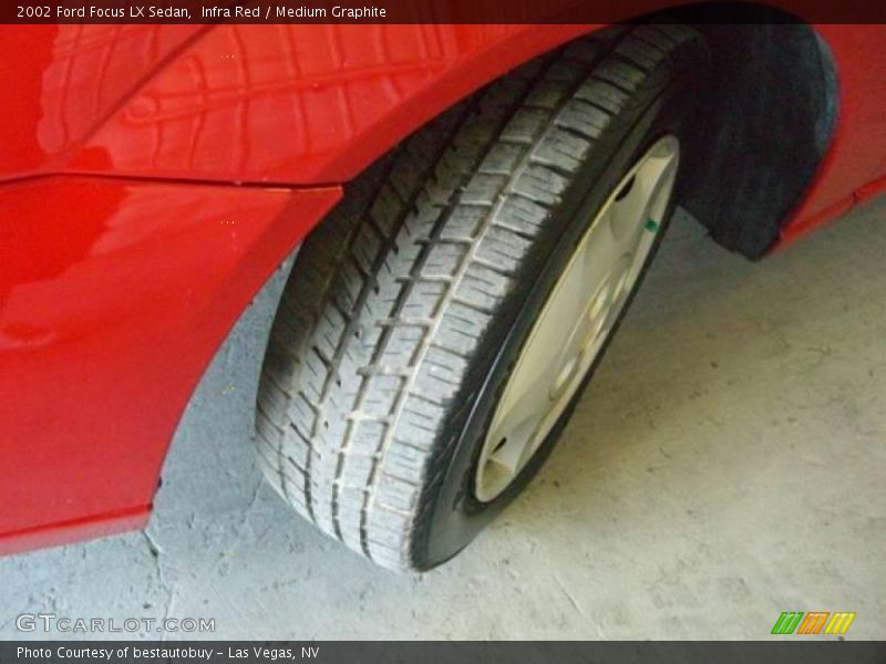 Infra Red / Medium Graphite 2002 Ford Focus LX Sedan