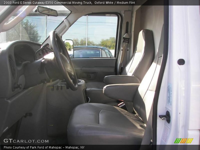 Oxford White / Medium Flint 2003 Ford E Series Cutaway E350 Commercial Moving Truck