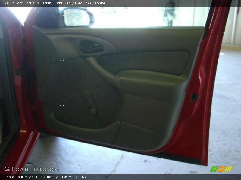 Infra Red / Medium Graphite 2002 Ford Focus LX Sedan