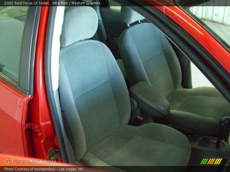Infra Red / Medium Graphite 2002 Ford Focus LX Sedan