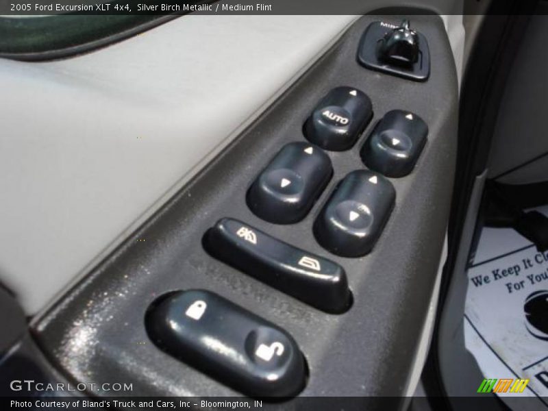Silver Birch Metallic / Medium Flint 2005 Ford Excursion XLT 4x4