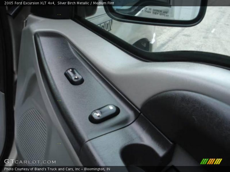 Silver Birch Metallic / Medium Flint 2005 Ford Excursion XLT 4x4