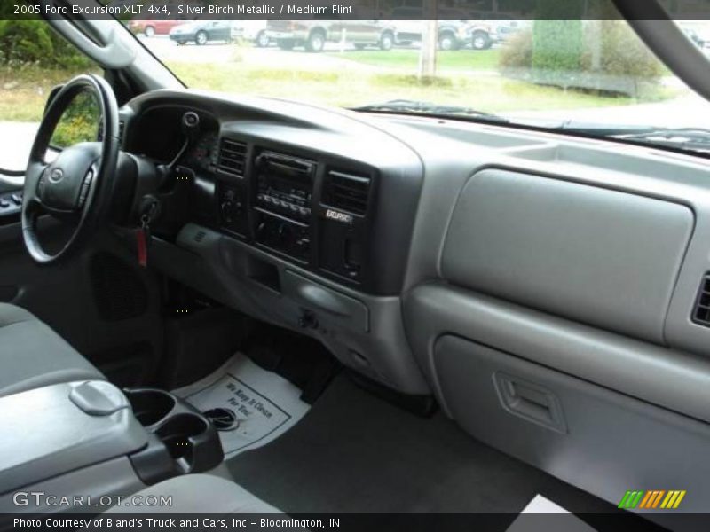Silver Birch Metallic / Medium Flint 2005 Ford Excursion XLT 4x4