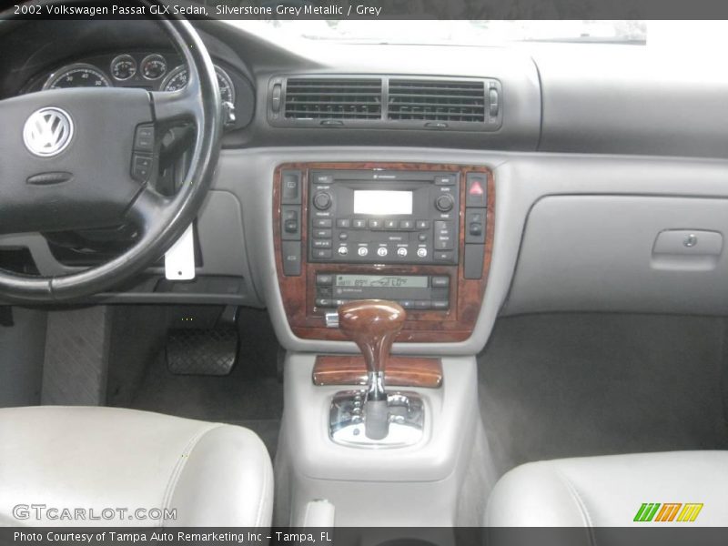 Silverstone Grey Metallic / Grey 2002 Volkswagen Passat GLX Sedan