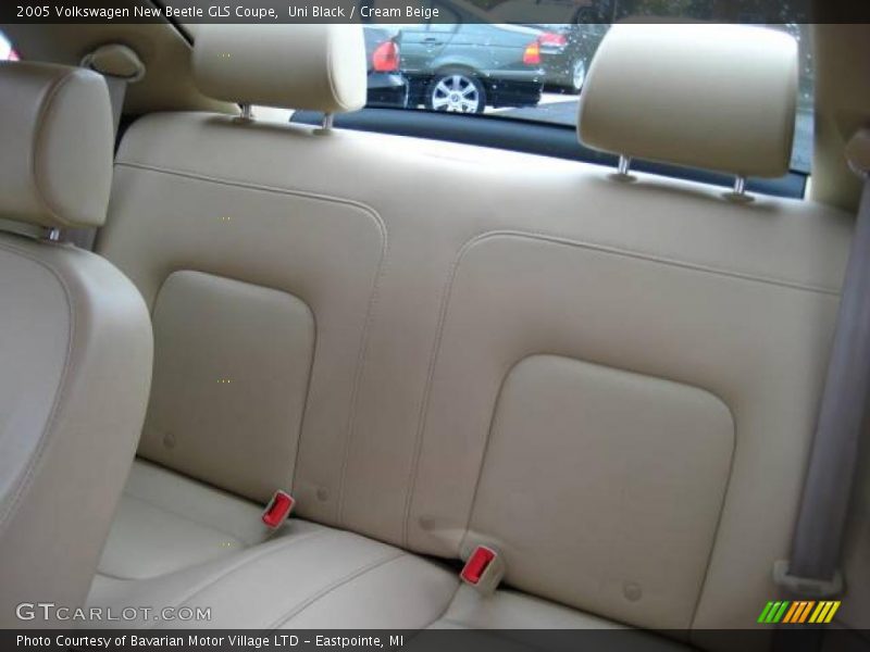 Uni Black / Cream Beige 2005 Volkswagen New Beetle GLS Coupe