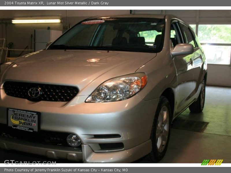 Lunar Mist Silver Metallic / Dark Gray 2004 Toyota Matrix XR