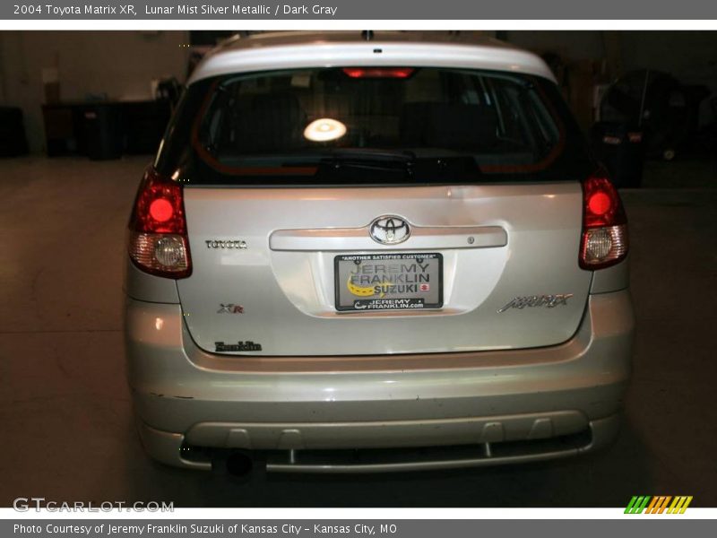 Lunar Mist Silver Metallic / Dark Gray 2004 Toyota Matrix XR