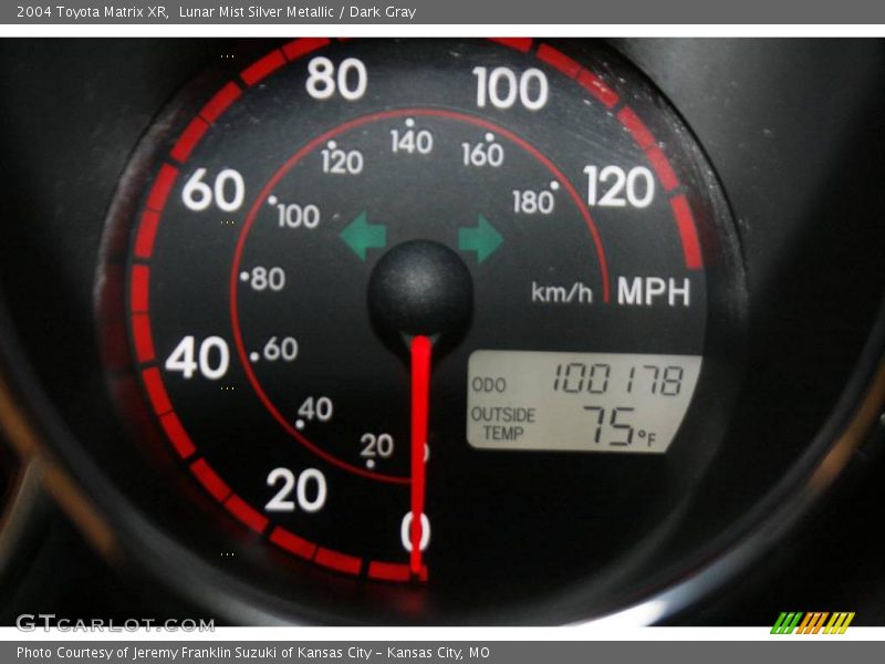 Lunar Mist Silver Metallic / Dark Gray 2004 Toyota Matrix XR