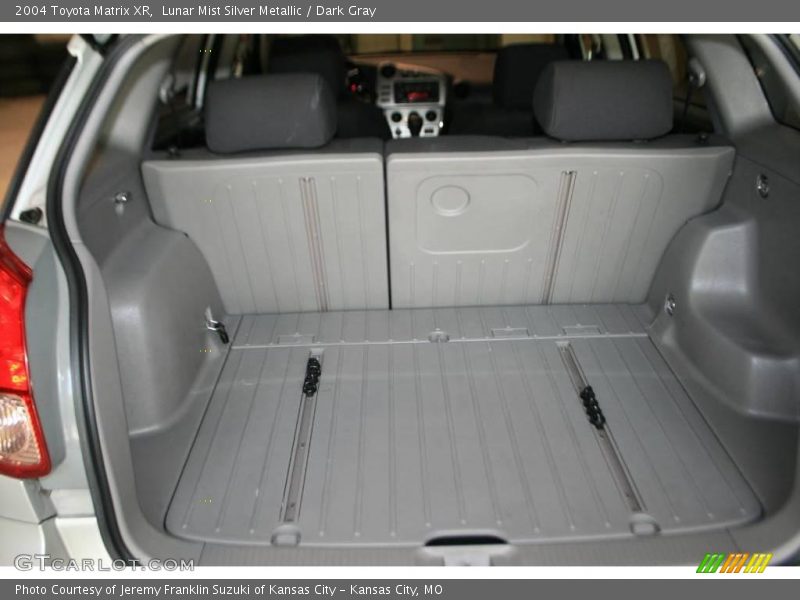 Lunar Mist Silver Metallic / Dark Gray 2004 Toyota Matrix XR