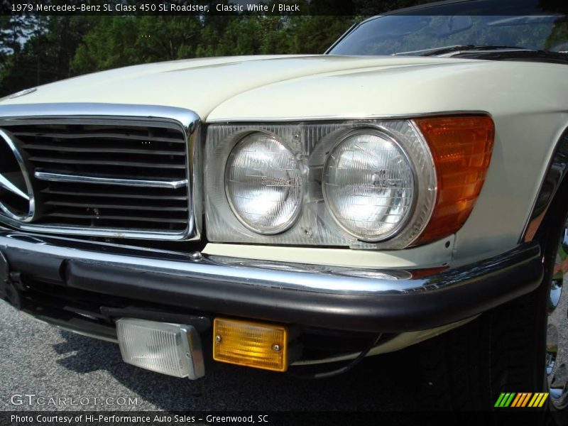 Classic White / Black 1979 Mercedes-Benz SL Class 450 SL Roadster