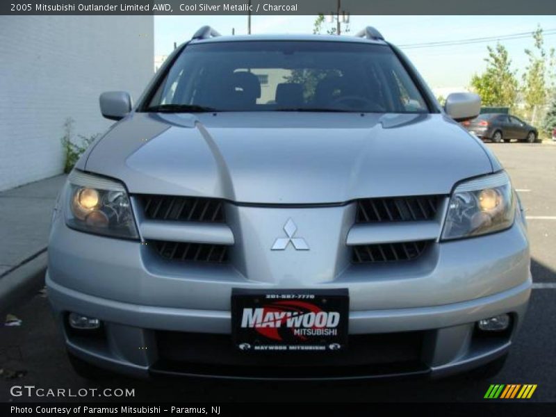 Cool Silver Metallic / Charcoal 2005 Mitsubishi Outlander Limited AWD