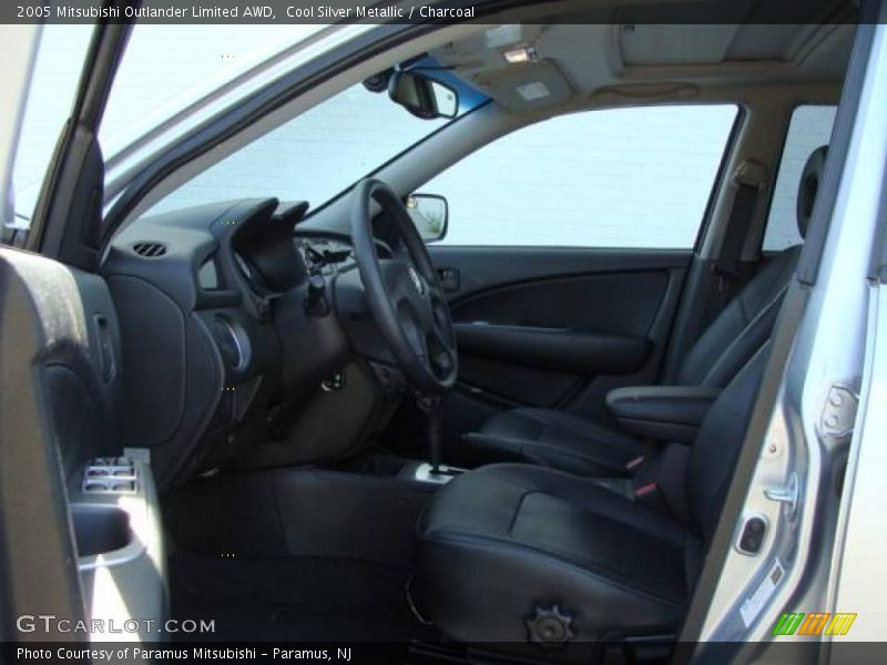 Cool Silver Metallic / Charcoal 2005 Mitsubishi Outlander Limited AWD
