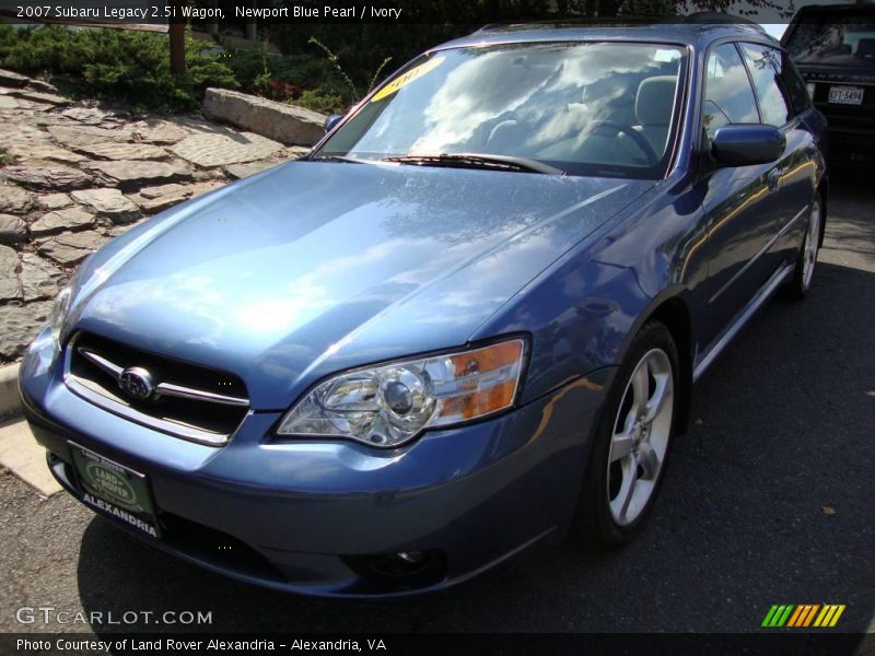Newport Blue Pearl / Ivory 2007 Subaru Legacy 2.5i Wagon