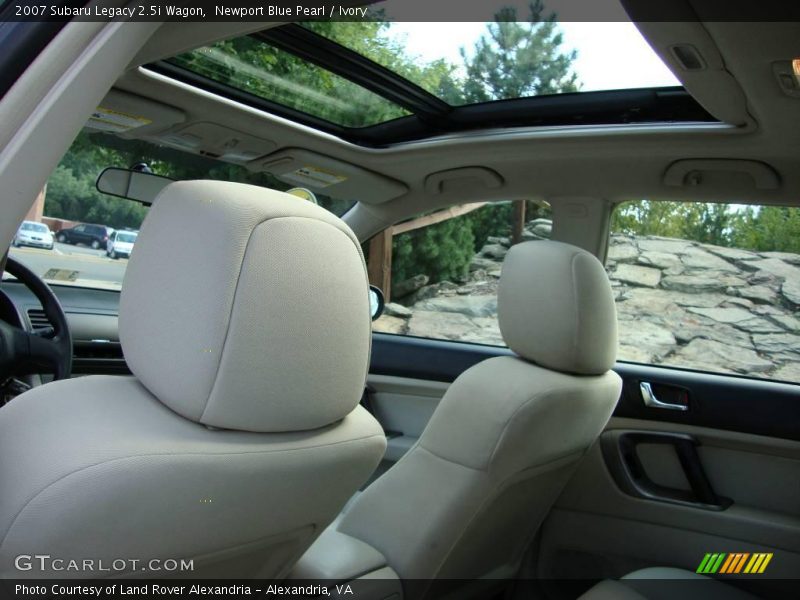 Newport Blue Pearl / Ivory 2007 Subaru Legacy 2.5i Wagon