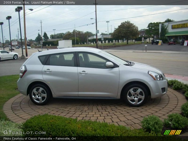 Liquid Platinum Metallic / Ebony 2009 Pontiac Vibe