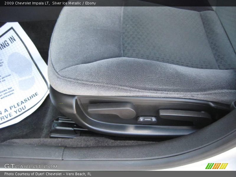 Silver Ice Metallic / Ebony 2009 Chevrolet Impala LT