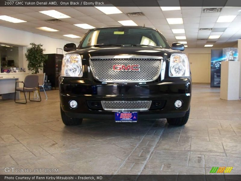 Onyx Black / Ebony Black 2007 GMC Yukon Denali AWD