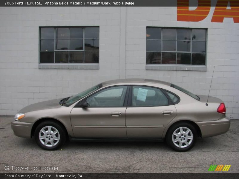 Arizona Beige Metallic / Medium/Dark Pebble Beige 2006 Ford Taurus SE