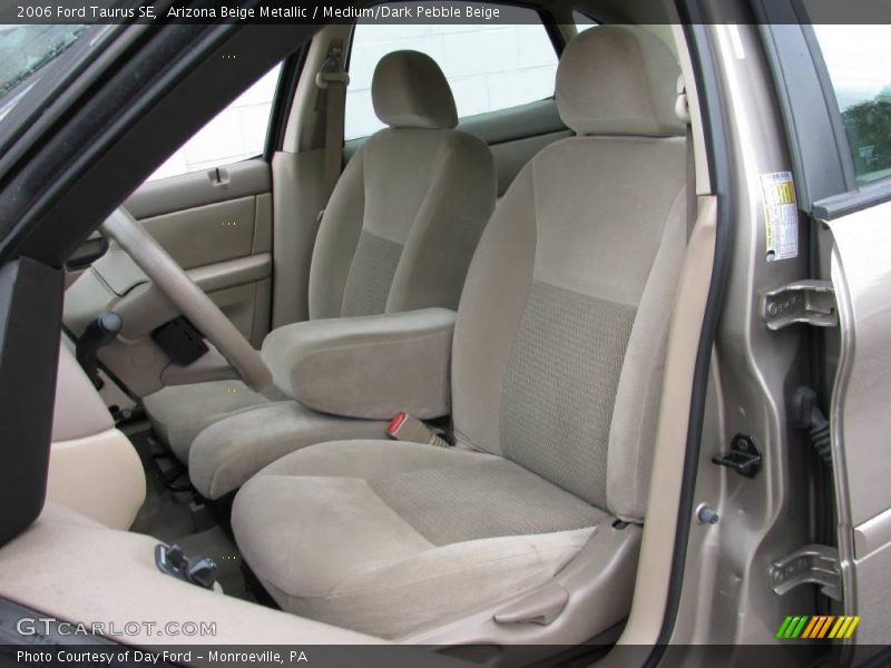 Arizona Beige Metallic / Medium/Dark Pebble Beige 2006 Ford Taurus SE