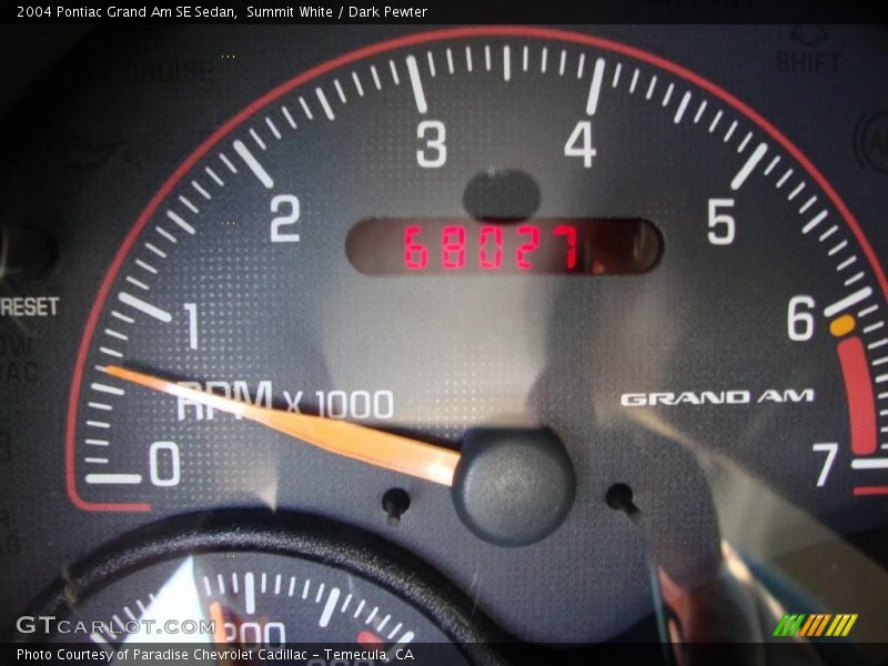 Summit White / Dark Pewter 2004 Pontiac Grand Am SE Sedan