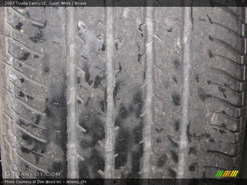 Super White / Bisque 2007 Toyota Camry LE