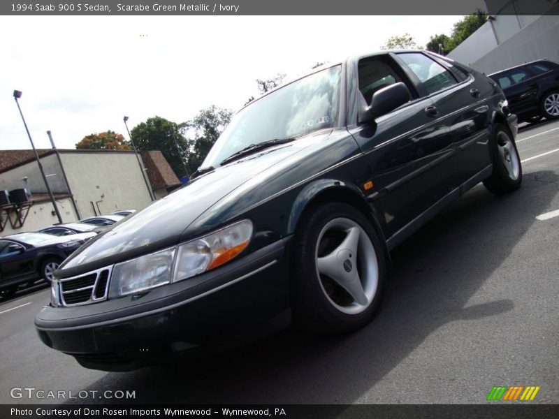 Scarabe Green Metallic / Ivory 1994 Saab 900 S Sedan