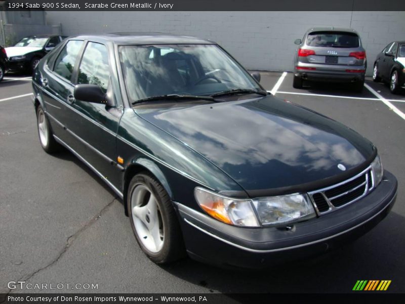 Scarabe Green Metallic / Ivory 1994 Saab 900 S Sedan
