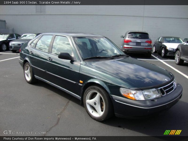 Scarabe Green Metallic / Ivory 1994 Saab 900 S Sedan