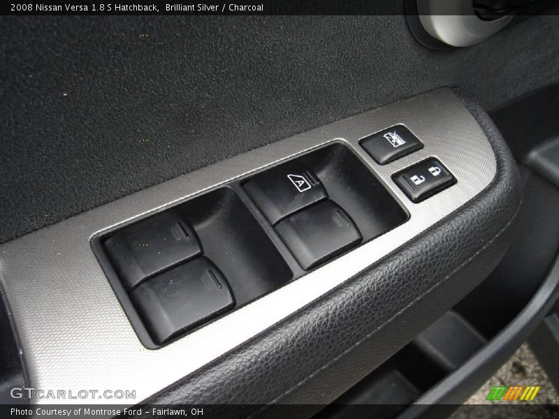 Brilliant Silver / Charcoal 2008 Nissan Versa 1.8 S Hatchback