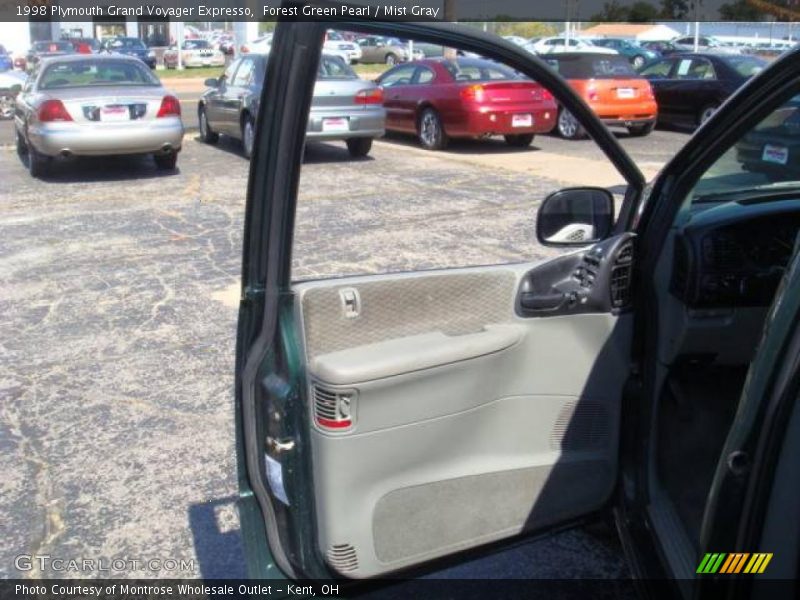 Forest Green Pearl / Mist Gray 1998 Plymouth Grand Voyager Expresso