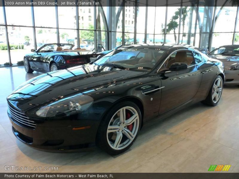 Jet Black / Sahara Tan 2009 Aston Martin DB9 Coupe