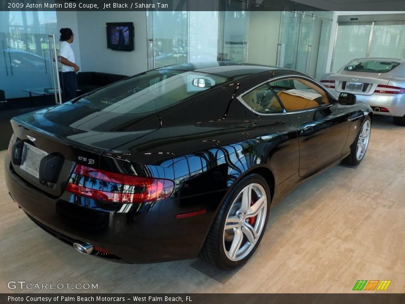 Jet Black / Sahara Tan 2009 Aston Martin DB9 Coupe