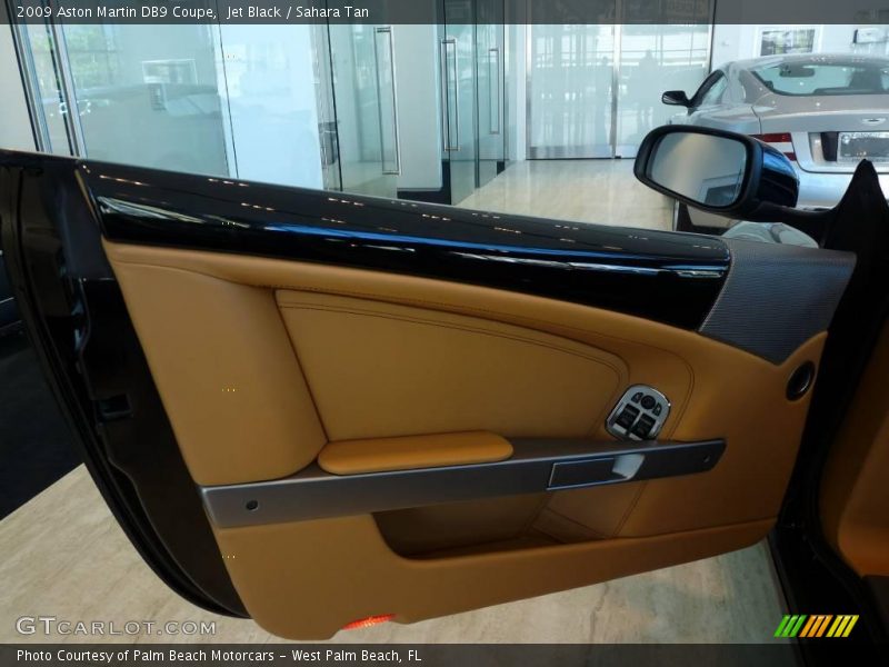 Jet Black / Sahara Tan 2009 Aston Martin DB9 Coupe