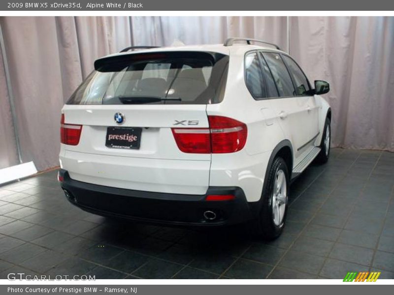 Alpine White / Black 2009 BMW X5 xDrive35d