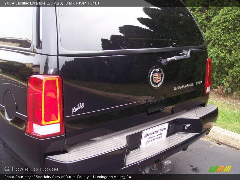 Black Raven / Shale 2004 Cadillac Escalade ESV AWD