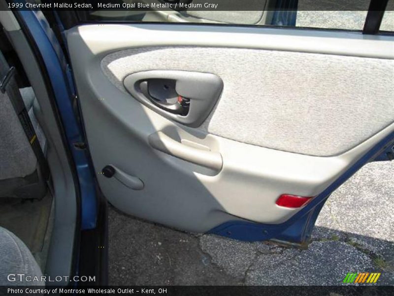 Medium Opal Blue Metallic / Medium Gray 1999 Chevrolet Malibu Sedan