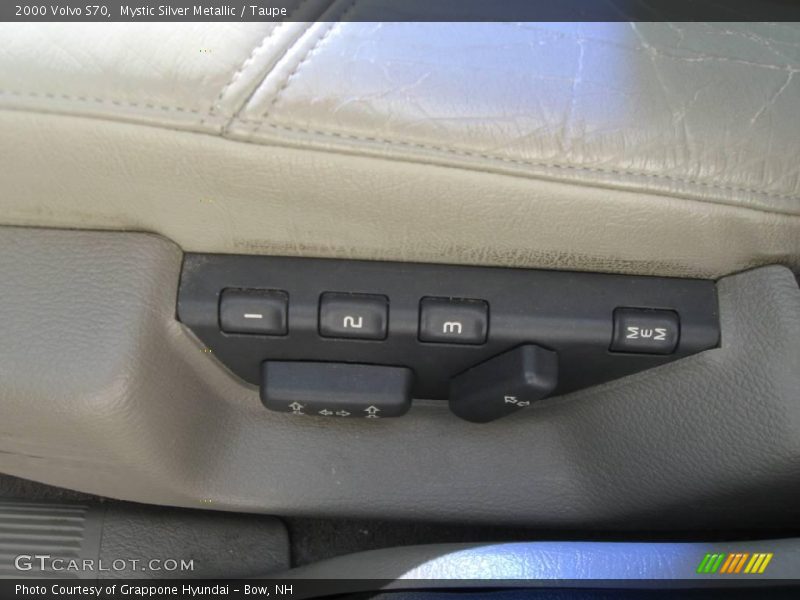 Mystic Silver Metallic / Taupe 2000 Volvo S70