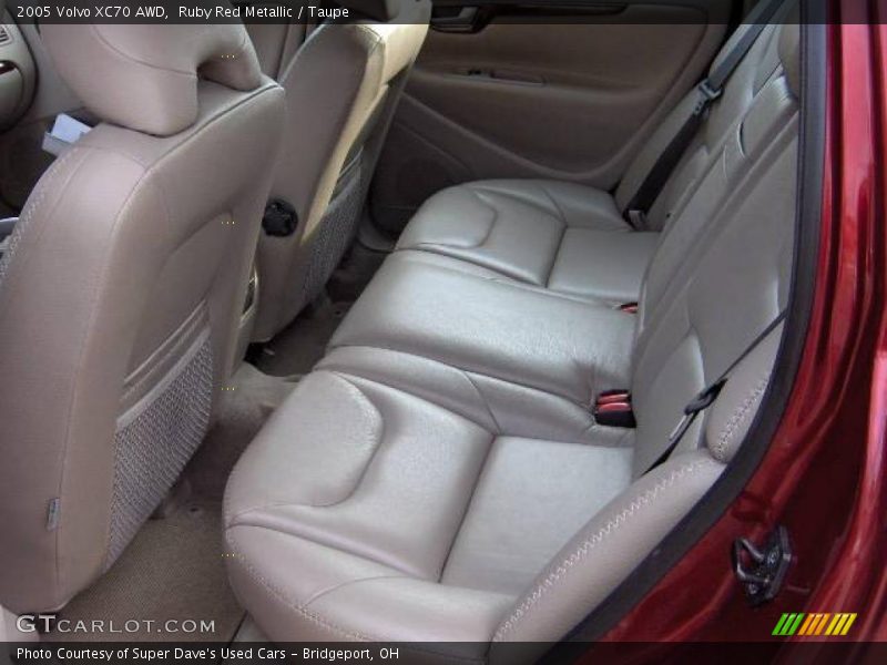 Ruby Red Metallic / Taupe 2005 Volvo XC70 AWD