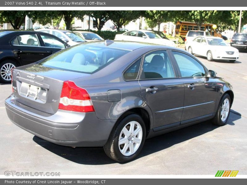 Titanium Gray Metallic / Off-Black 2007 Volvo S40 2.4i